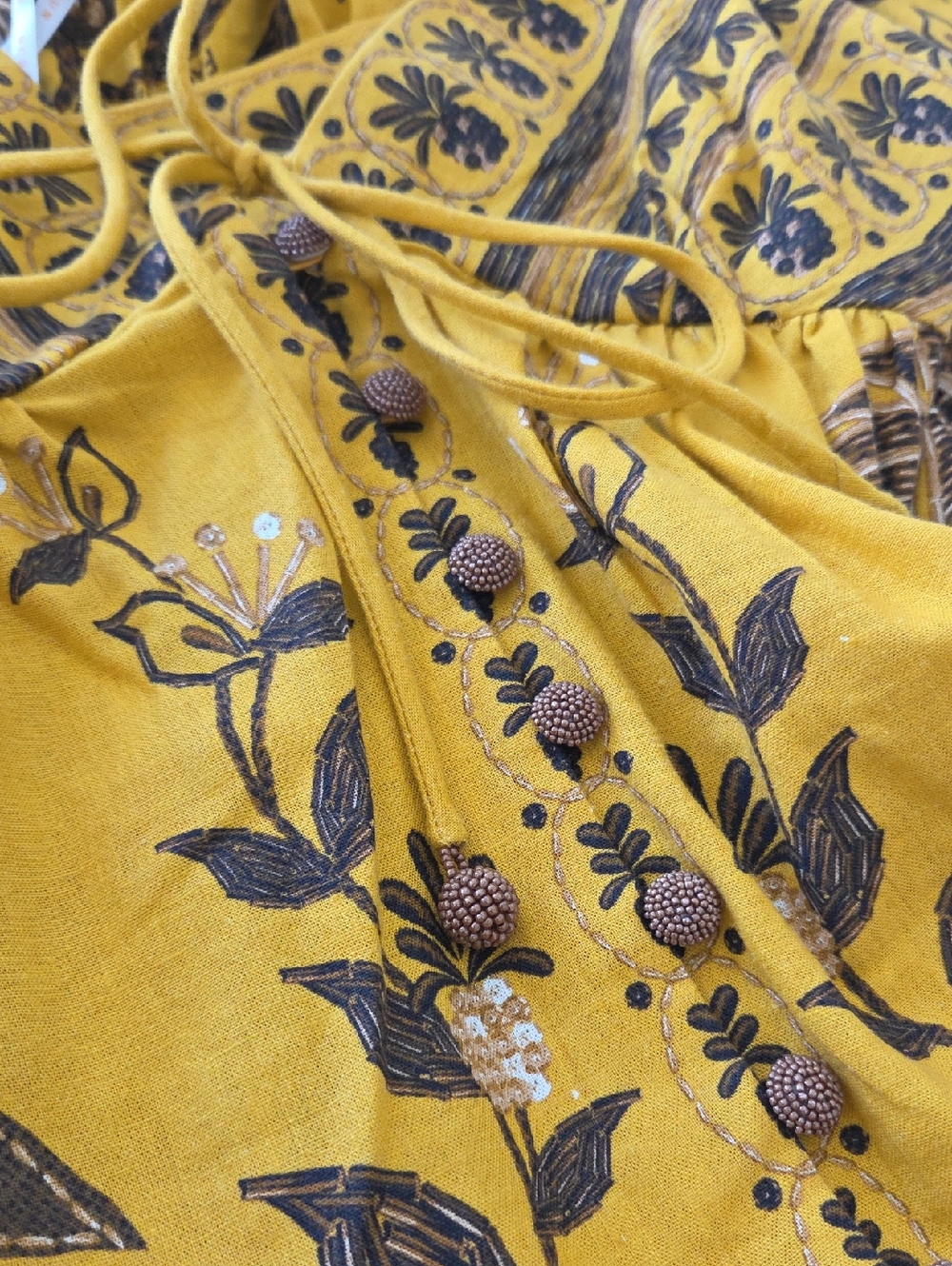 Farm Rio Golden Oasis Yellow Sleeveless Dress - Picture 5 of 6